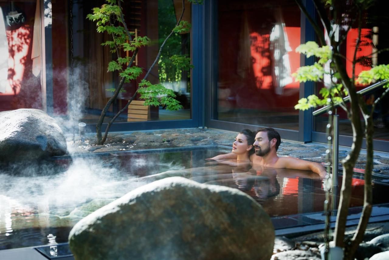 Hotel Bora Hotsparesort 라돌프젤암보덴시 외부 사진