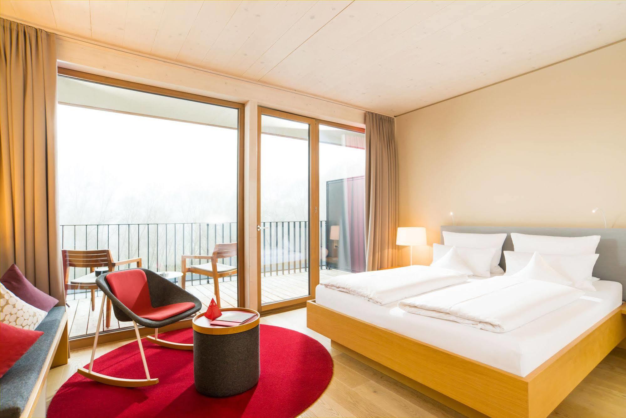 Hotel Bora Hotsparesort 라돌프젤암보덴시 외부 사진